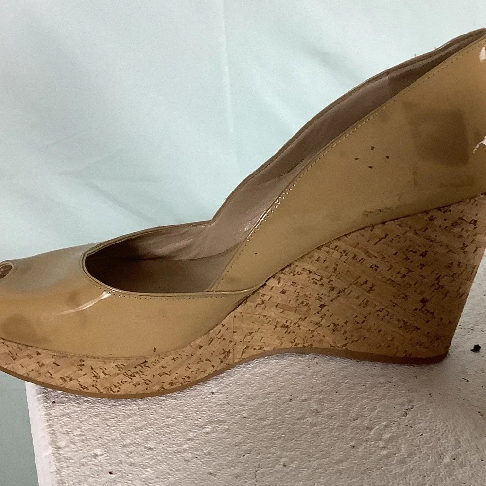 Via Spiga Tan Patent Leather Cork Wedge Peep Toe Pumps Nude Size 11M EUR 41